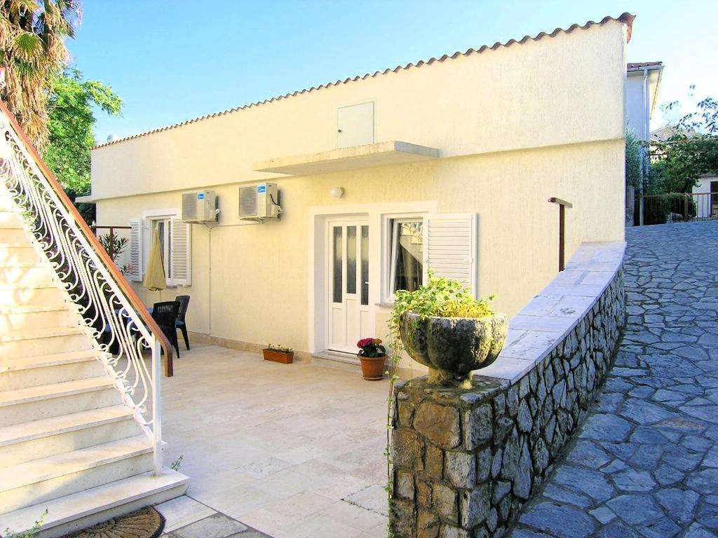 Apartment Maja Krk Town Rom bilde